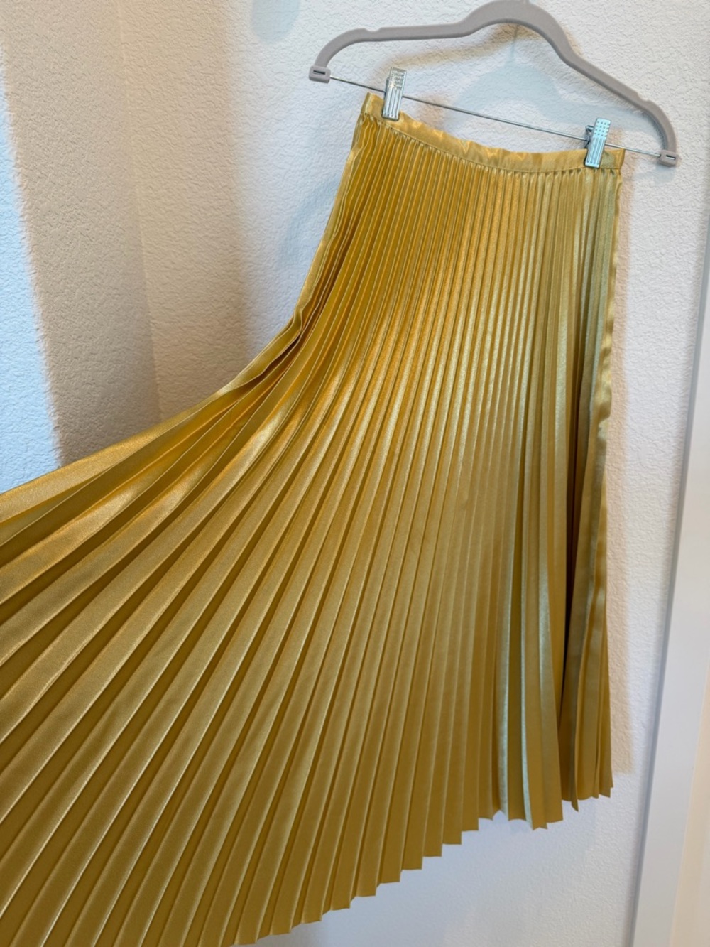 Guess Metallic Gold Pleated Midi Skirt